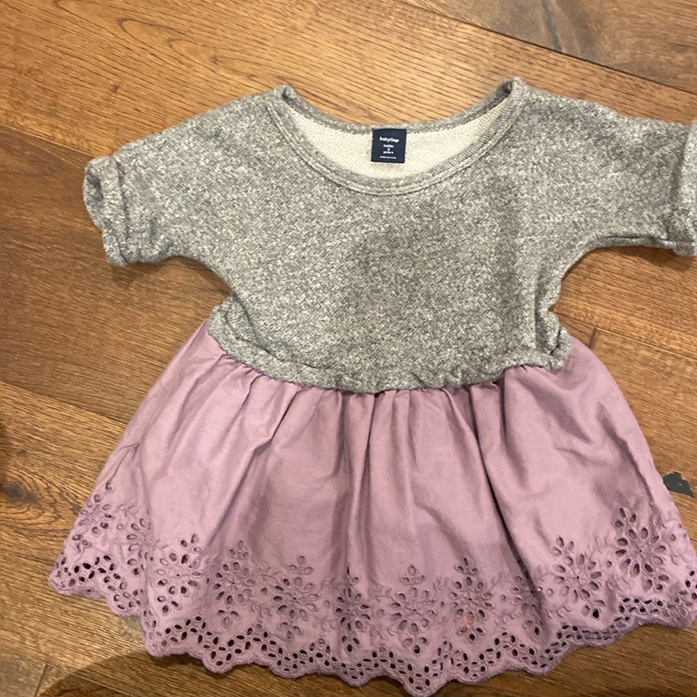 Baby gap top pairs well with leggings!
